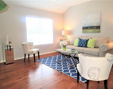 2408 Berkeley Ave - Photo Thumbnail 5