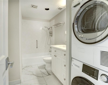 1801 Lavaca St - Photo Thumbnail 6