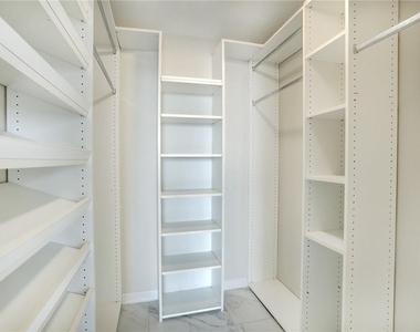 1801 Lavaca St - Photo Thumbnail 9
