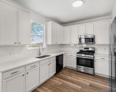 122 Plumbago Cv - Photo Thumbnail 2