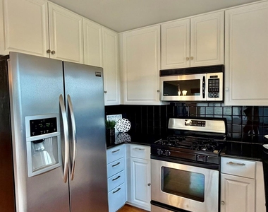 4807 E Oltorf St - Photo Thumbnail 8