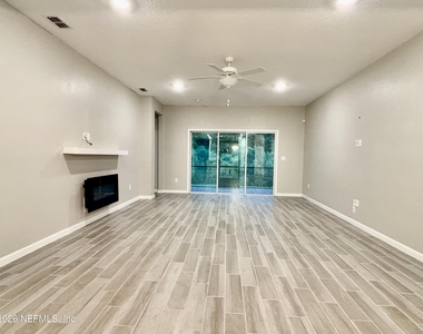 2947 Crossfield Drive - Photo Thumbnail 13