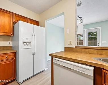 3811 Millpoint Drive - Photo Thumbnail 17