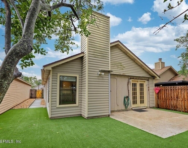 3811 Millpoint Drive - Photo Thumbnail 5