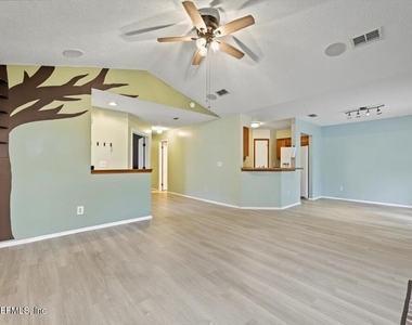3811 Millpoint Drive - Photo Thumbnail 11
