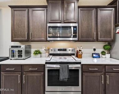 3172 Little Kern Lane - Photo Thumbnail 27