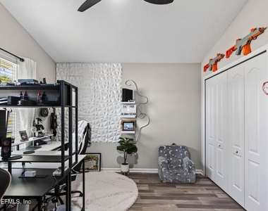 3172 Little Kern Lane - Photo Thumbnail 32