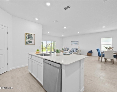 2688 Lavender Loop - Photo Thumbnail 4