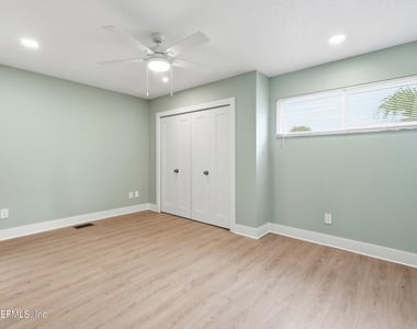 136 Willow Pond Lane - Photo Thumbnail 17