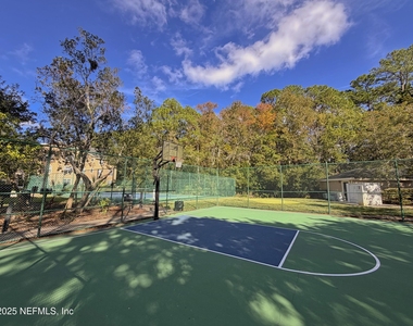13810 Sutton Park Drive N - Photo Thumbnail 17