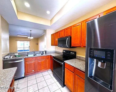 10200 Belle Rive Boulevard - Photo Thumbnail 5