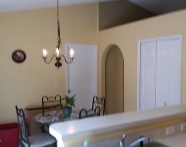 11801 Ashbrook Circle N - Photo Thumbnail 4