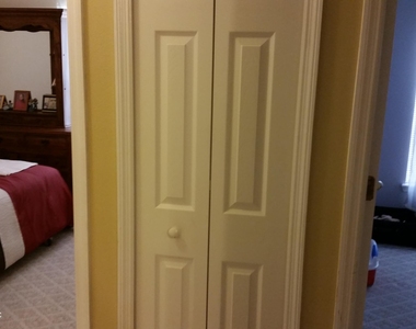 11801 Ashbrook Circle N - Photo Thumbnail 5