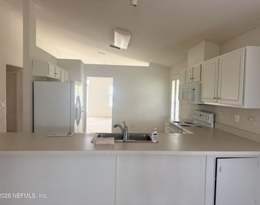 6275 Ironside Drive S - Photo Thumbnail 2