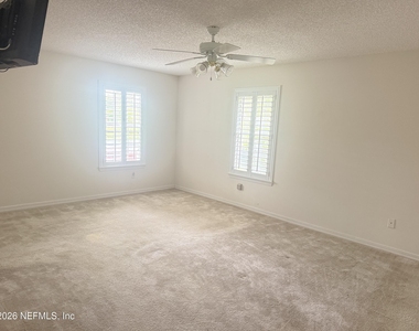6275 Ironside Drive S - Photo Thumbnail 5