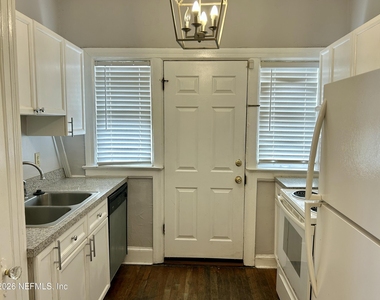 2504 Park Street - Photo Thumbnail 3