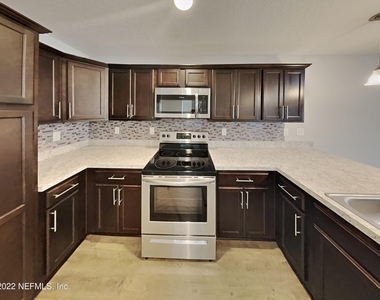 7364 Townsend Village Lane - Photo Thumbnail 3