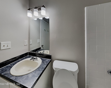 1689 Ashwood Circle - Photo Thumbnail 13