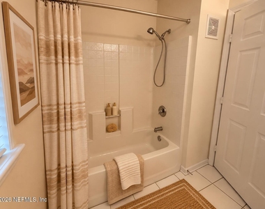 7990 E Baymeadows Road - Photo Thumbnail 10