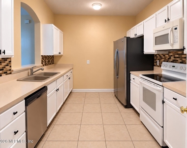 7990 E Baymeadows Road - Photo Thumbnail 14