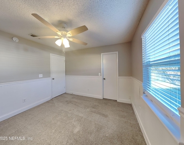 344 Dijon Drive S - Photo Thumbnail 8