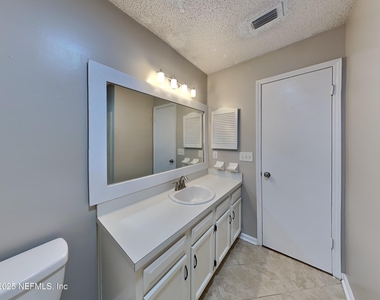344 Dijon Drive S - Photo Thumbnail 12