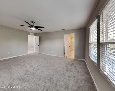 10270 Old Dixie Highway - Photo Thumbnail 6