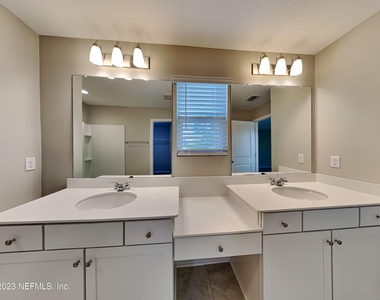 10270 Old Dixie Highway - Photo Thumbnail 7