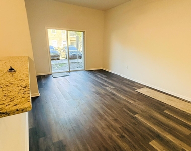 1442 Manotak Point Drive - Photo Thumbnail 5