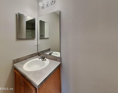 11626 Brian Lakes Drive N - Photo Thumbnail 13