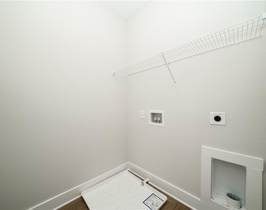 2199 Wexford Drive Ne - Photo Thumbnail 22