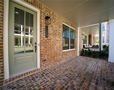 2199 Wexford Drive Ne - Photo Thumbnail 3