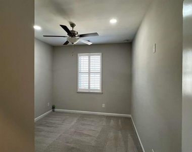 4260 Essex Pond Way - Photo Thumbnail 11