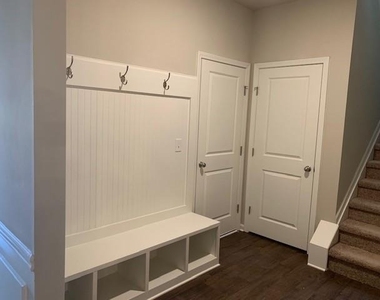 3326 Ivy Birch Way - Photo Thumbnail 8