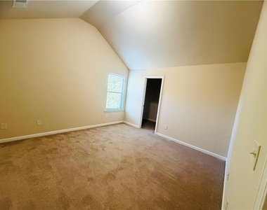 118 Village Place - Photo Thumbnail 21