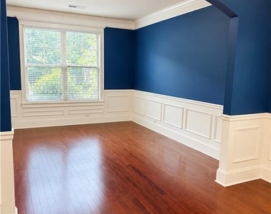 118 Village Place - Photo Thumbnail 13