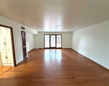 199 Prospect Street - Photo Thumbnail 16