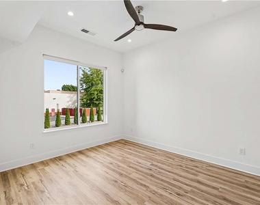 1155 Custer Avenue Se - Photo Thumbnail 15