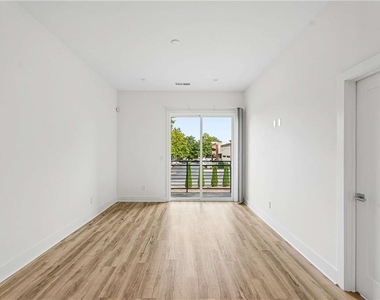 1155 Custer Avenue Se - Photo Thumbnail 21