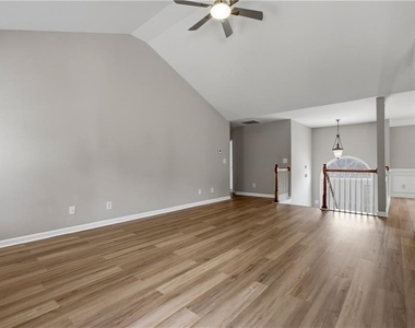 2323 Crimson Creek Lane - Photo Thumbnail 6