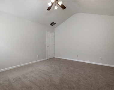 2323 Crimson Creek Lane - Photo Thumbnail 14