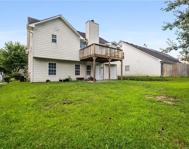 2323 Crimson Creek Lane - Photo Thumbnail 35