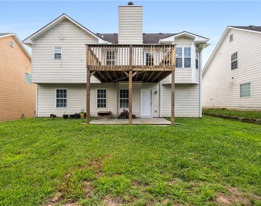 2323 Crimson Creek Lane - Photo Thumbnail 34