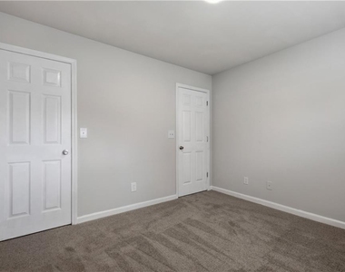 2323 Crimson Creek Lane - Photo Thumbnail 26
