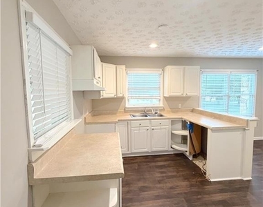 189 Prospect Street - Photo Thumbnail 17