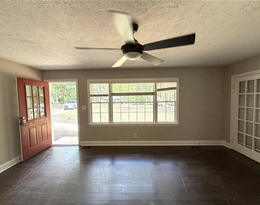 179 Prospect Street - Photo Thumbnail 2
