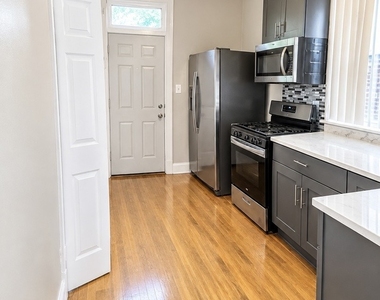 7811 S Evans Avenue - Photo Thumbnail 3