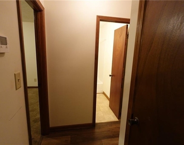 125 Scott Boulevard - Photo Thumbnail 13