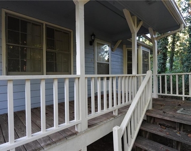 125 Scott Boulevard - Photo Thumbnail 2
