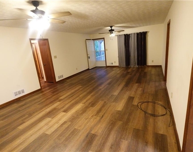 125 Scott Boulevard - Photo Thumbnail 8